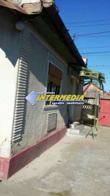 casa-de-vanzare-3-camere-in-alba-iulia-teren-2800-mp-1